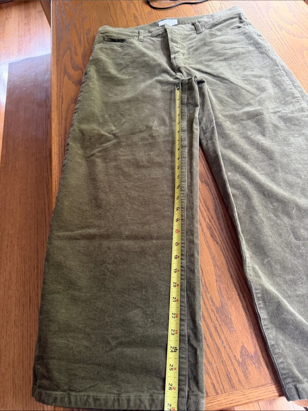 Banana Republic wide leg cords size 33